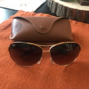 Authentic RayBan Aviator. RB3386